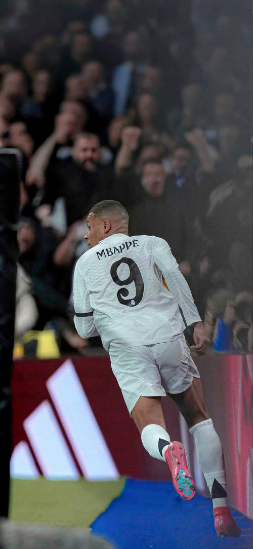 1-0，10人法甲第11掀翻法甲第7，博格巴替补登场，敦比亚一剑封喉