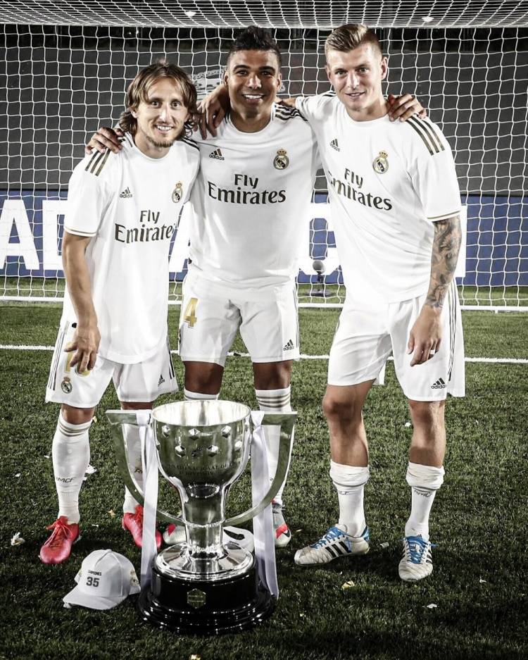 TA：利物浦计划与萨拉赫会谈，斯洛特依然得到更衣室支持