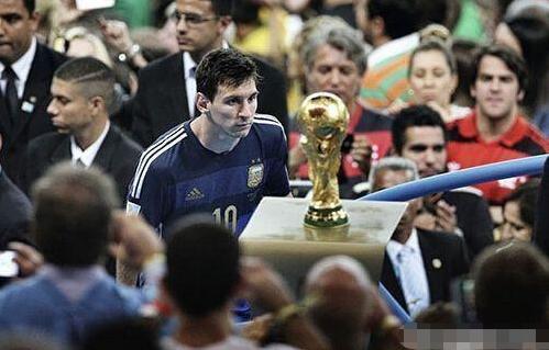 米体：维卡里奥已经决定重返意甲，但去国米可能有点困难