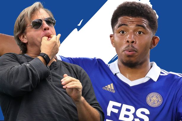 养老？不存在！40岁永动机累瘫了：触球101次 连续10轮狂奔90分钟