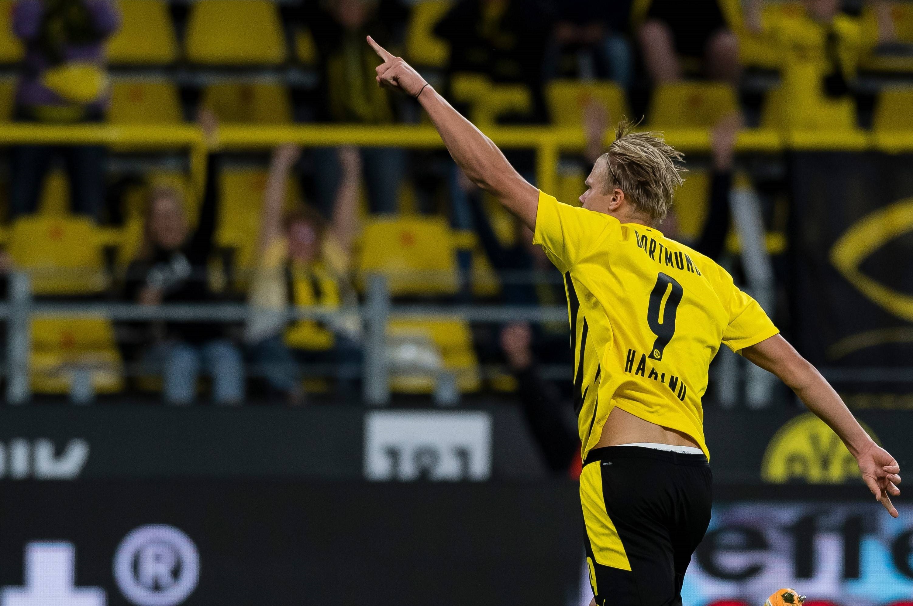 2025中超抢断榜：西海岸杨希以105次居首，英博吕焯毅排第二