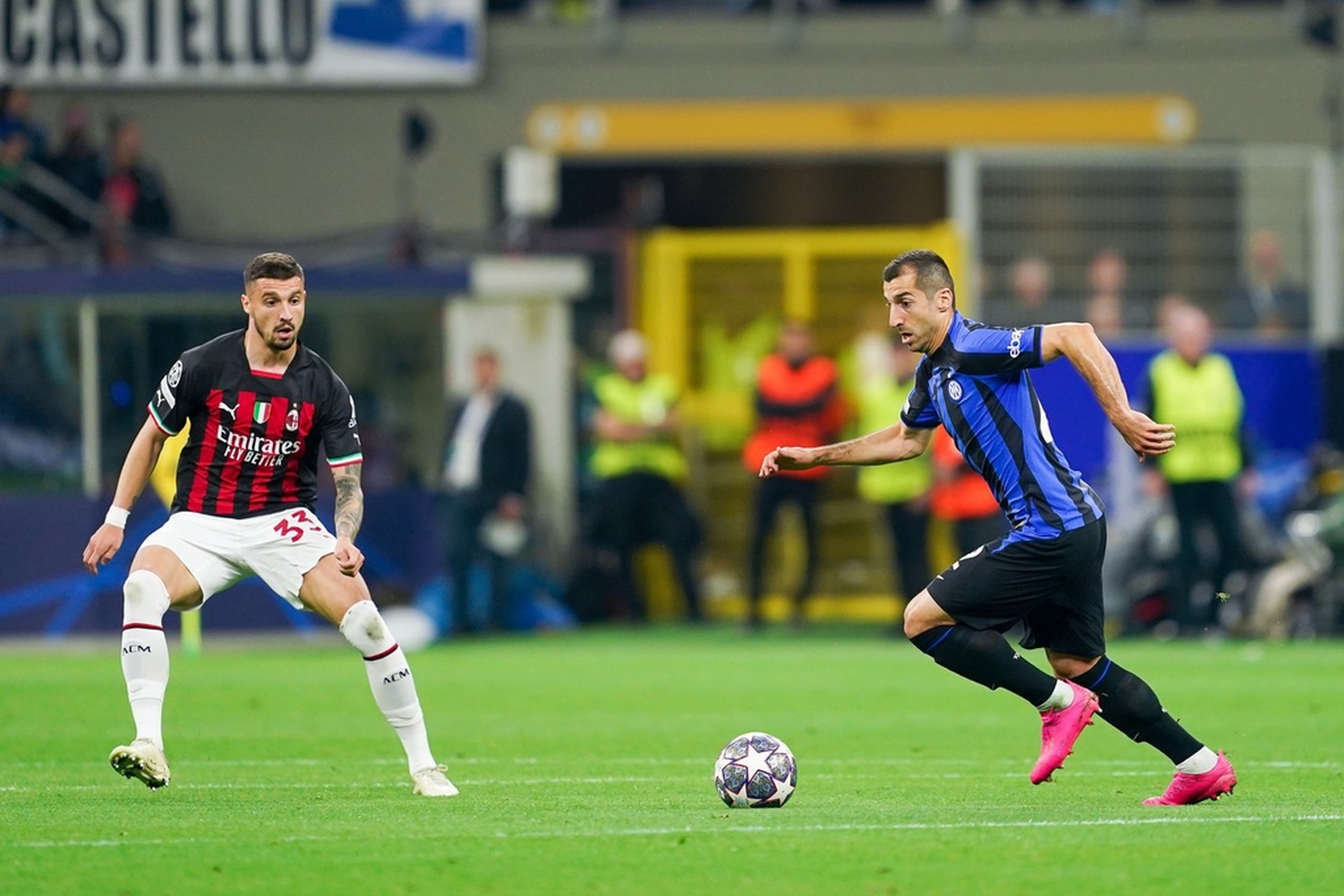 欧冠战报：里奥斯传射巴雷罗破门，本菲卡2-0完胜那不勒斯