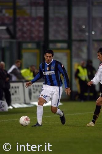 记者：邵佳一将现场观战西海岸vs亚泰，不会参与临场指挥工作